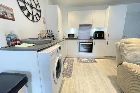 2 bedroom flat for sale, Mimas Way, Ipswich