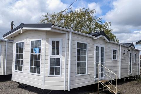 3 bedroom static caravan for sale, St Lawrence Holiday Park