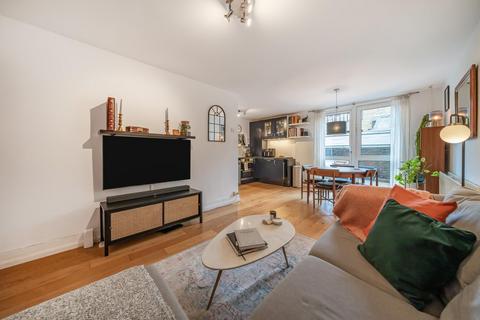 5 Jansen Walk, London, SW11 2AZ