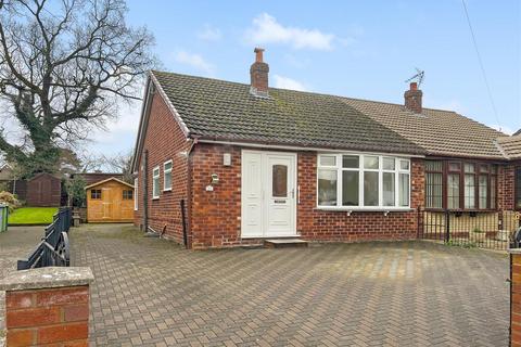 2 bedroom semi-detached bungalow for sale, Coniston Avenue, Congleton