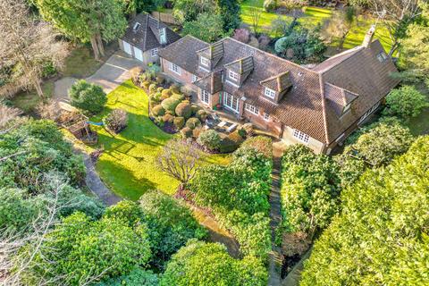 Ashlyns High Lane, Haslemere, GU27 1BD