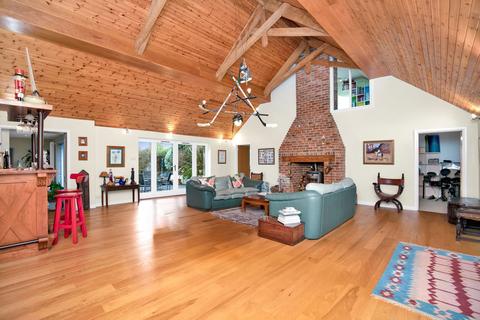 Ashlyns High Lane, Haslemere, GU27 1BD
