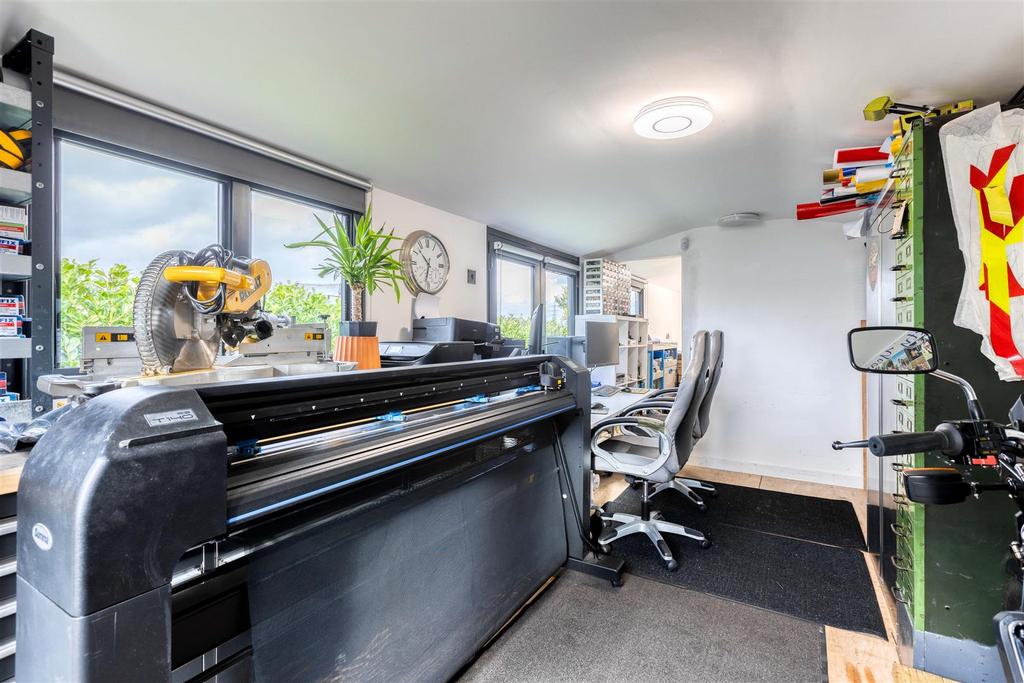 Detached Home Office
