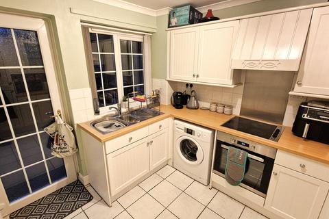 3 bedroom terraced house to rent, Abbots Walk, Beamish DH9
