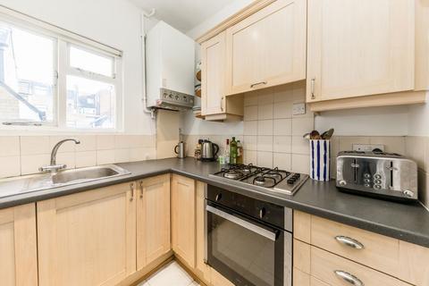 3 bedroom flat to rent, Broadwater Road, London SW17