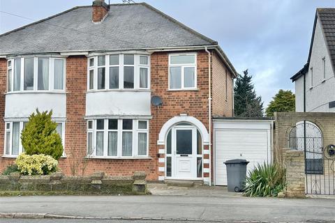 4 bedroom semi-detached house for sale, Gipsy Lane, Leicester LE4