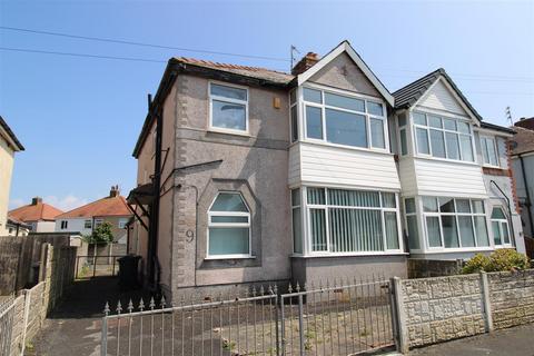 Studio to rent, 9 Oxford Road, Thornton-Cleveleys