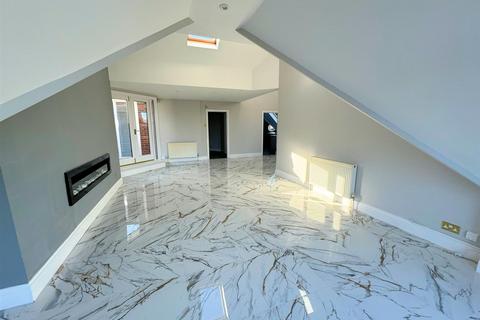 undefined, Penthouse Apartment on Hawthorn Lane, Wilmslow