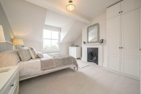 Flat 3, 12 Heathfield Road, London, W3 8EL