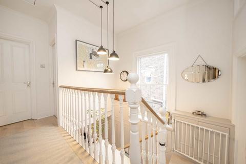Flat 3, 12 Heathfield Road, London, W3 8EL