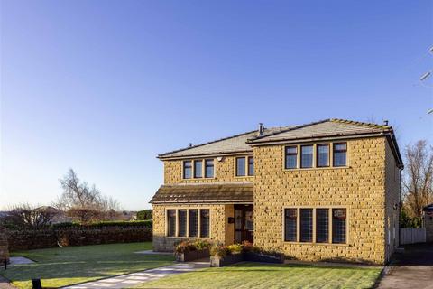 4 bedroom detached house for sale, Kellymoor Walk, Bradford BD10