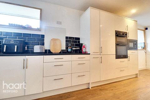 3 bedroom maisonette for sale, Ashburnham Road, Bedford