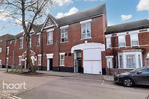 Ashburnham Road, Bedford