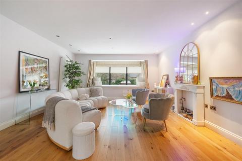 4 bedroom detached house for sale, Ridge Road, Childs Hill, London, NW2