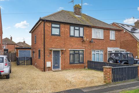 3 bedroom semi-detached house for sale, Meadow Way, Didcot, OX11