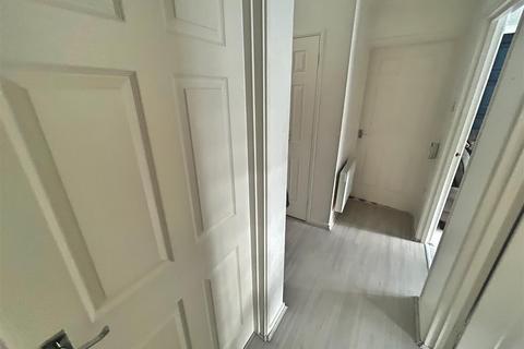 2 bedroom flat for sale, Deeplow Close, Sutton Coldfield