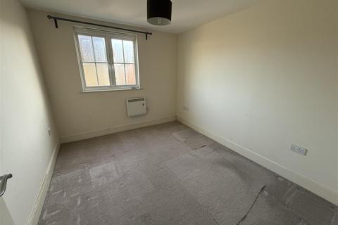 2 bedroom apartment to rent, Weetmans Drive, Essex CO4