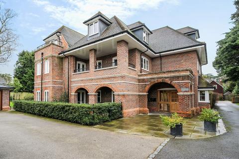 3 bedroom penthouse for sale, Oakfield House, Holmes Mead, Pyrford, GU22