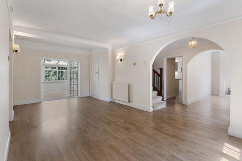 5 bedroom link detached house for sale, Brassey Road, Oxted RH8