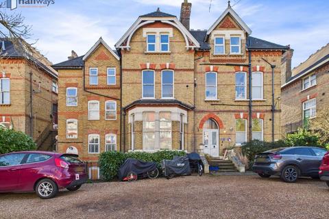 2 bedroom flat for sale, London SE25