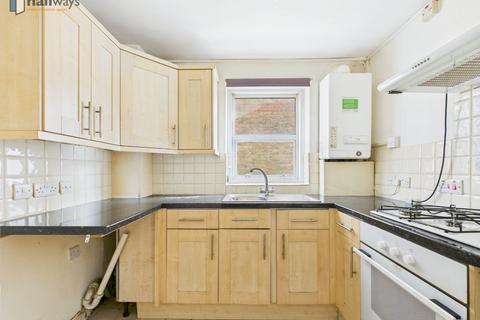 2 bedroom flat for sale, London SE25