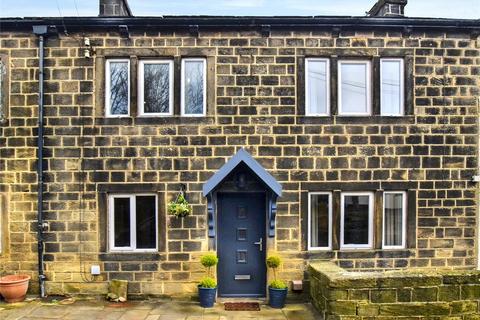 2 bedroom terraced house for sale, Town Street, Guiseley, Leeds