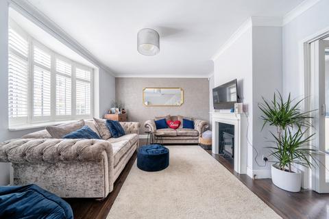 222 Hayling Road, Watford, WD19 7PT