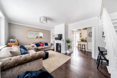222 Hayling Road, Watford, WD19 7PT