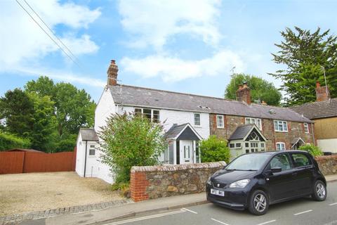 2 bedroom cottage to rent, High Street, Swindon SN4