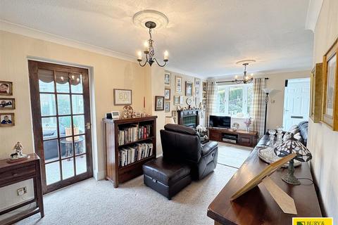 2 bedroom semi-detached house for sale, Dorset Close, Buxton