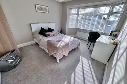 198 Arnold Avenue, Sheffield, S12 3JF
