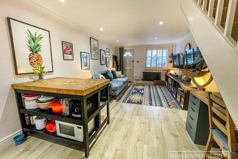 2 bedroom cottage for sale, Hurst Lane, East Molesey KT8