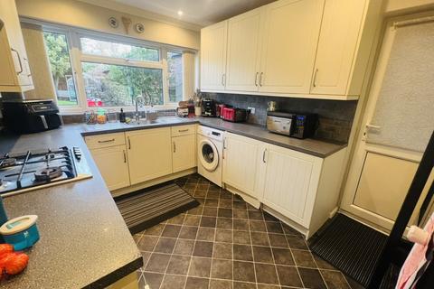 4 Bradgate Close, Willenhall, WV12 5QP