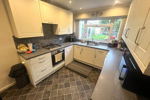 4 Bradgate Close, Willenhall, WV12 5QP