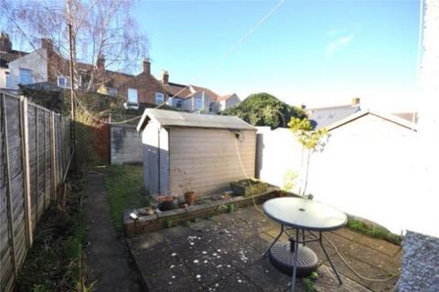 2 bedroom terraced house for sale, Savernake Street, Swindon SN1