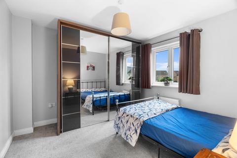 16 Bullen Close, Longstanton, Cambridge, CB24 3GT