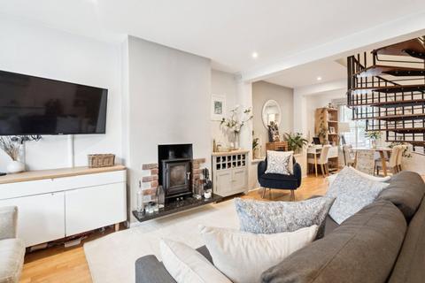 95 Station Road, Marlow, SL7 1NS