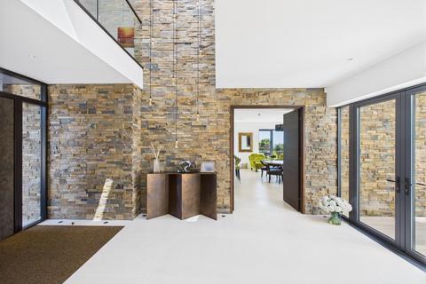 4 bedroom house for sale, Luxurious Home Out West In A Private Location