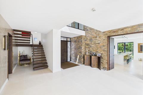 4 bedroom house for sale, Luxurious Home Out West In A Private Location