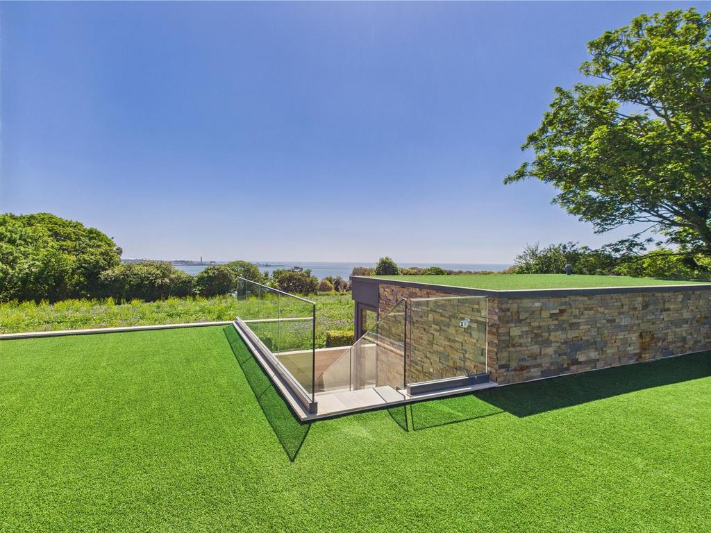 CAM04392 G0-PR0087-STILL067.jpg