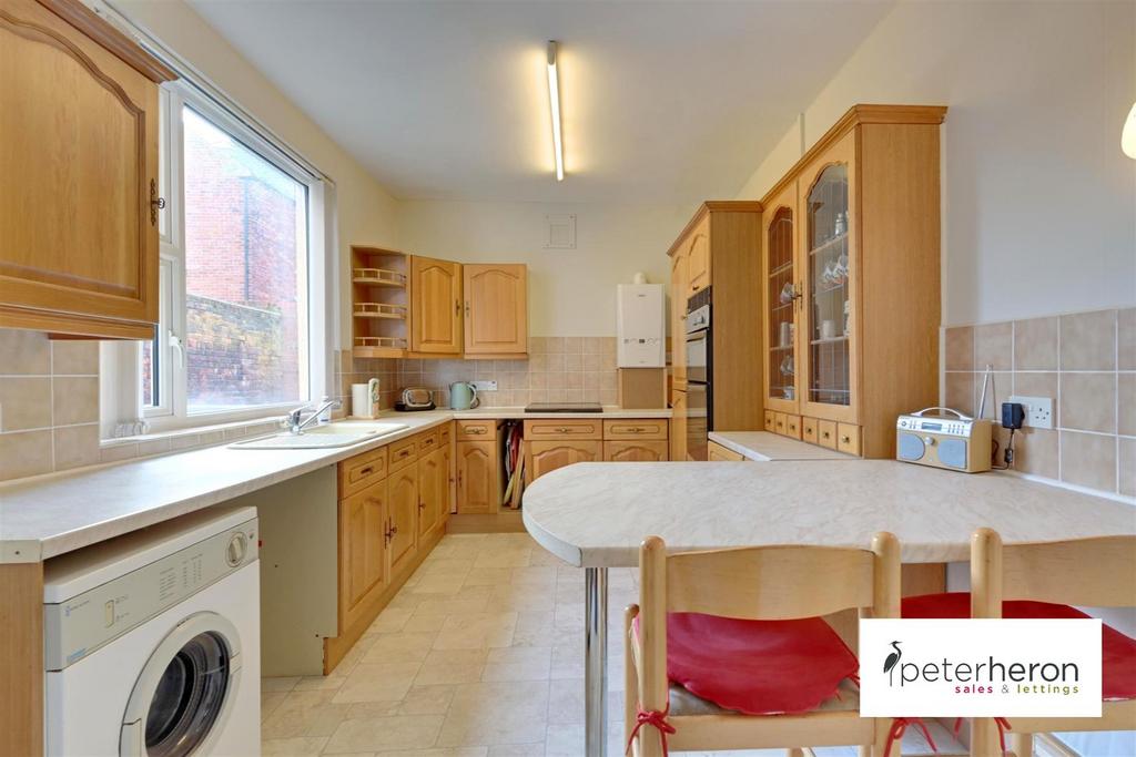 Breakfasting Kitchen