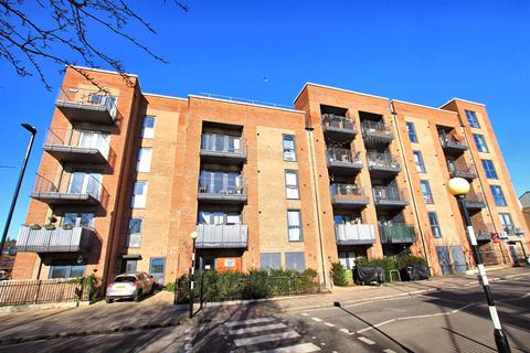 1 bedroom apartment for sale, Daubenton House, Southall UB2