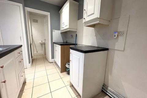 2 bedroom terraced house to rent, Elswick Street, Dingle