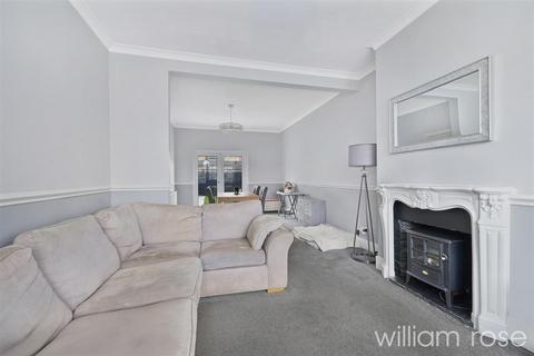 3 bedroom semi-detached house for sale, Hampton Road, London E4