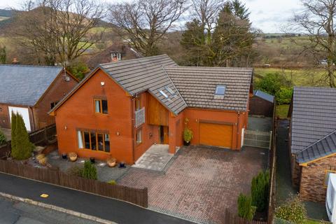 15 Tai Cae Mawr, Llanwrtyd Wells, LD5 4RJ