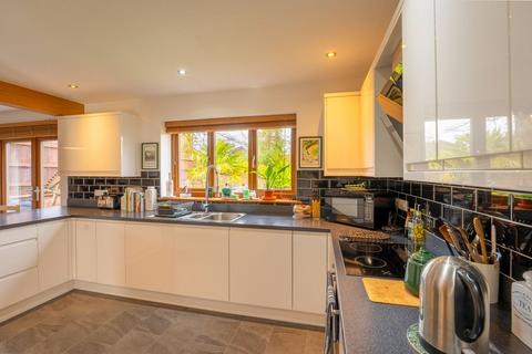 15 Tai Cae Mawr, Llanwrtyd Wells, LD5 4RJ