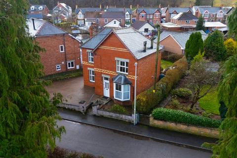 3 bedroom detached house for sale, Broadway, Builth Wells, LD2