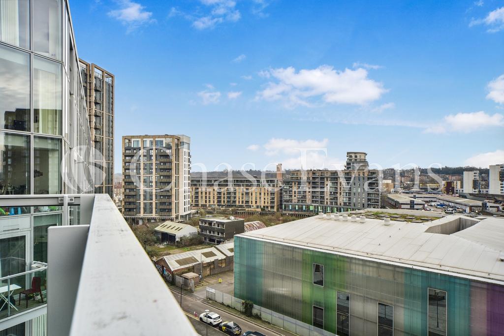 Vertex Tower, Harmon