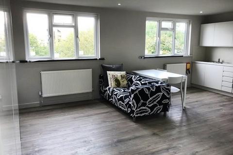 Studio to rent, Hendon Way, Golders Green NW2