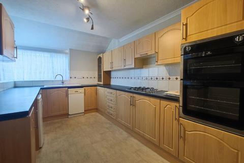 5 Whimbrel Close, London, SE28 8HX